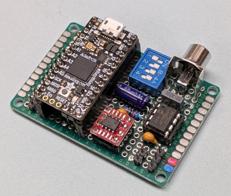 itsy-bitsy M0 synth proto